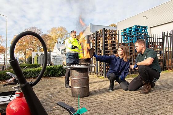 Cursisten volgen BHV cursus bij The Safety Academy